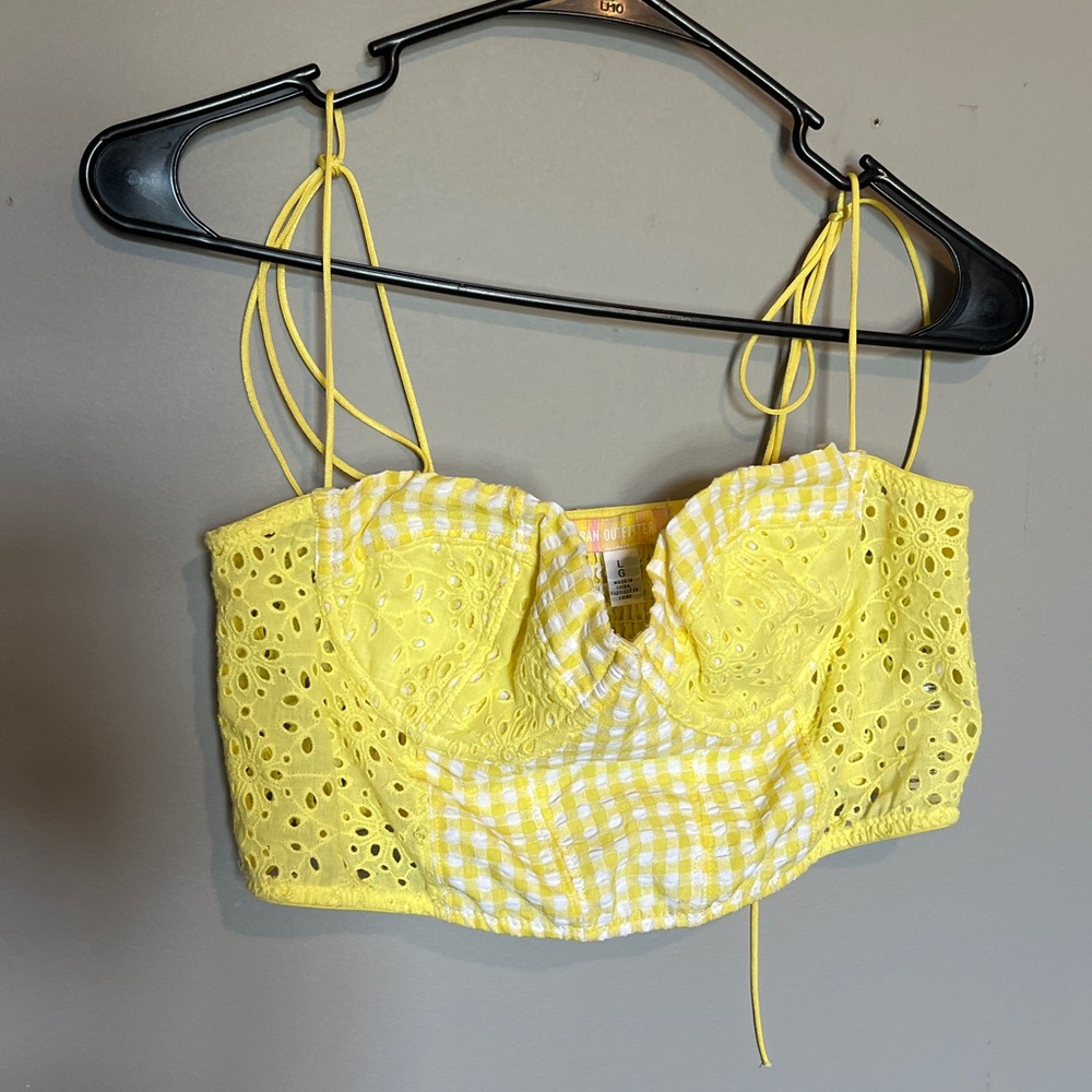 Urban Outfitters Yellow Gingham Eyelet Crop Top Size Large NWT